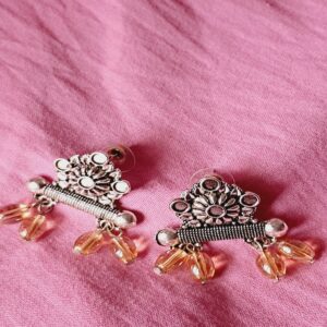 Antique Finish Earrings with Amber Beads – Traditional Jewelry – EAOX0016