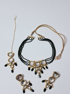 Kundan Jewellery Set