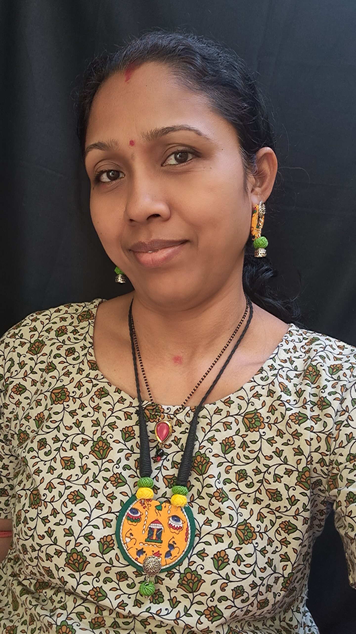 Handcrafted Fabric Pendant Necklace Set with Matching Earrings - JSFA0044 - Image 7